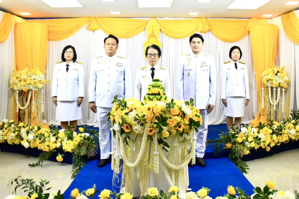 องค์การบริหารส่วนจังหวัดตาก พร้อม สมาชิกสภาองค์การบริหารส่วนจังหวัดตาก คณะผู้บริหารและข้าราชการในสังกัด องค์การบริหารส่วนจังหวัดตาก บันทึกเทปถวายพระพรชัยมงคล