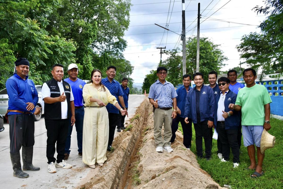 นายกจอย (นายก อบจ.ตาก) ลงพื้นที่ตรวจติดตามงานติดตั้งไฟฟ้าส่องสว่าง ในพื้นที่ ต.วังหิน อ.เมืองตาก 2 จุด งบประมาณรวม 959,000 บาท