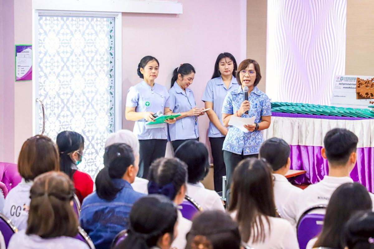 นายก อบจ.ตาก (นายกจอย) เปิดโครงการอบรมพัฒนาศักยภาพอาสาสมัครช่วยเหลือดูแลฟื้นฟูสมรรถภาพ สำหรับผู้ป่วยระยะกลาง (IMC) ผู้สูงอายุและผู้พิการในชุมชน เครือข่ายอำเภอบ้านตาก และมอบวุฒิบัตรให้แก่ผู้สำเร็จหลักสูตร ณ ห้องประชุมช่อม่วง โรงพยาบาลบ้านตาก อ.บ้านตาก จ.ตา