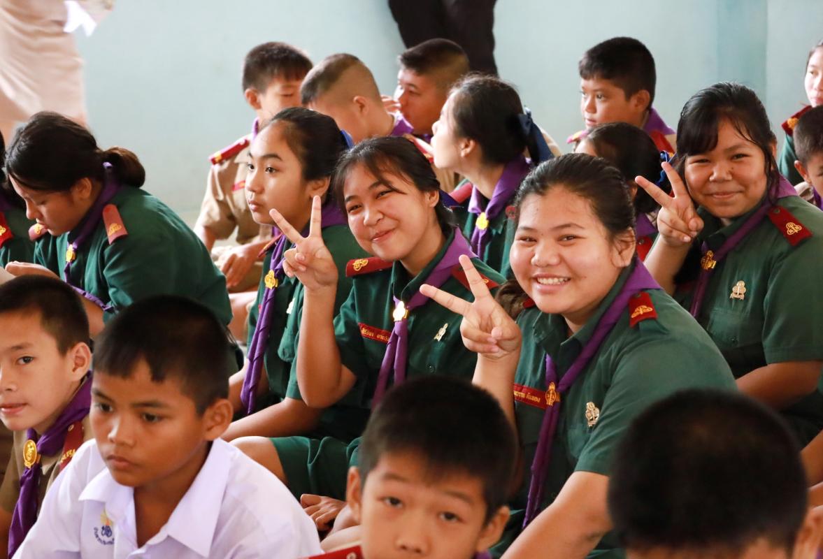 อบจ.ตาก สนับสนุนงบประมาณ 200,000 บาท มอบสื่อการเรียนการสอนแก่โรงเรียนบ้านตากประถมวิทยาคม อำเภอบ้านตาก ”