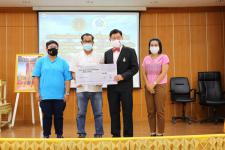 ส่งมอบเงินสนับสนุนโครงการปรับสภาพแวดล้อมและที่อยู่อาศัยสำหรับคนพิการที่ยากไร้ และมีความจำเป็นเร่งด่วนที่ต้องได้รับการพื้นฟูสมรรถภาพ ประจำปีงบประมาณ พ.ศ. 2563 