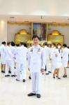 พิธีวางพวงมาลาและถวายบังคม เบื้องหน้าพระบรมฉายาลักษณ์ พระบาทสมเด็จพระบรมชนกาธิเบศ มหาภูมิพลอดุลยเดชมหาราช บรมนาถบพิตร 