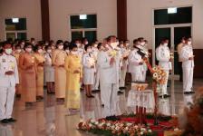 พิธีจุดเทียนเพื่อน้อมรำลึกในพระมหากรุณาธิคุณ พระบาทสมเด็จพระบรมชนกาธิเบศร มหาภูมิพลอดุลยเดชมหาราช บรมนาถบพิตร 