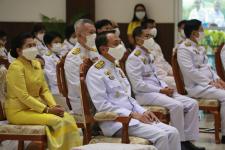 พิธีทำบุญตักบาตรถวายพระราชกุศล เนื่องในวันคล้ายวันพระบรมราชสมภพ พระบาทสมเด็จพระบรมชนกาธิเบศร มหาภูมิพลอดุลยเดชมหาราช บรมนาถบพิตร วันชาติ และวันพ่อแห่งชาติ 5 ธันวาคม 2563