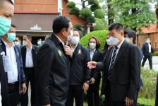 นายกณัฐวุฒิ และ สส.ธนัสถ์ ร่วมต้อนรับ นายกรัฐมนตรีที่สุโขทัย พร้อมรายงานปัญหาน้ำท่วมจังหวัดตากและหารือแนวทางแก้ไข