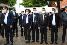 นายกณัฐวุฒิ และ สส.ธนัสถ์ ร่วมต้อนรับ นายกรัฐมนตรีที่สุโขทัย พร้อมรายงานปัญหาน้ำท่วมจังหวัดตากและหารือแนวทางแก้ไข