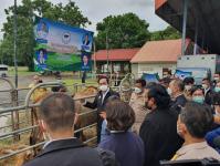 นายกณัฐวุฒิ และ สส.ธนัสถ์ ร่วมต้อนรับ นายกรัฐมนตรีที่สุโขทัย พร้อมรายงานปัญหาน้ำท่วมจังหวัดตากและหารือแนวทางแก้ไข