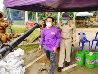 ลงพื้นที่ตรวจจุดติดตั้งเครื่องสูบน้ำและติดตามสถานการณ์น้ำท่วม ในพื้นที่ตำบลหัวเดียด และในพื้นที่บริเวณชุมชนหนองหลวง หลังศาลตากสิน