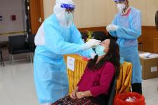 นายก อบจ.ตาก จัดโครงการตรวจคัดกรองด้วยชุดตรวจ Antigen Test Kit (ATK) ของบุคลากรองค์การบริหารส่วนจังหวัดตาก