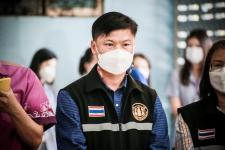 นายก อบจ.ตาก นำวัคซีน Moderna (รอบแรก) ลงพื้นที่ฉีดให้กับประชาชนกลุ่มเปราะบาง ในพื้นที่อำเภอแม่ระมาด จังหวัดตาก