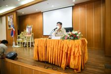 นายกองค์การบริหารส่วนจังหวัดตาก กล่าวต้อนรับ พร้อมมอบของที่ระลึก ให้กับคณะสำนักงาน ป.ป.ช. ประจำจังหวัดตาก ในการติดตามโครงการ STRONG-จิตพอเพียงต้านทุจริต จังหวัดตาก