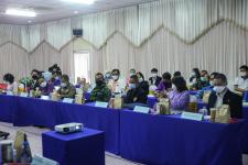 รองนายกองค์การบริหารส่วนจังหวัดตาก พร้อมด้วยนางสาวปริตตรา จันทร์วรโชติ เลขานุการนายกองค์การบริหารส่วนจังหวัดตาก เข้าร่วมการประชุมใหญ่สามัญประจำปี 2564 หอการค้าจังหวัดตาก ณ ห้องประชุมชั้น 2 หอการค้าจังหวัดตาก