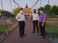 นายก อบจ.ตาก ลงพื้นที่ตรวจสอบความเรียบร้อย บริเวณสะพานสมโภชน์กรุงรัตนโกสินทร์ 200 ปี