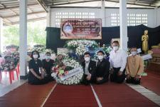 เดินทางไปเคารพศพและวางพวงหรีด แสดงความเสียใจกับ ครอบครัว ของนายไพโรจน์ ยมเกิด อดีตสมาชิกสภาองค์การบริหารส่วนจังหวัดตาก เขต 1 อำเภอบ้านตาก