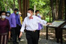 นายกองค์การบริหารส่วนจังหวัดตาก ในฐานะผู้อำนวยการอุทยานธรณีไม้กลายเป็นหินตากลงพื้นที่ตรวจสอบเพื่อเตรียมความพร้อมการจัดงานบันทึกสถิติโลกไม้กลายเป็นหินที่ยาวที่สุดในโลก Guinness World Records (GWR)