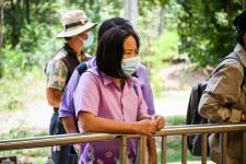 นายกองค์การบริหารส่วนจังหวัดตาก ในฐานะผู้อำนวยการอุทยานธรณีไม้กลายเป็นหินตากลงพื้นที่ตรวจสอบเพื่อเตรียมความพร้อมการจัดงานบันทึกสถิติโลกไม้กลายเป็นหินที่ยาวที่สุดในโลก Guinness World Records (GWR)