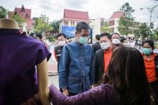 นายกองค์การบริหารส่วนจังหวัดตาก ในฐานะผู้อำนวยการอุทยานธรณีไม้กลายเป็นหินตาก ร่วมงานแถลงข่าวเตรียมจัดงาน “บันทึกสถิติโลก ไม้กลายเป็นหินที่ยาวที่สุดในโลก”