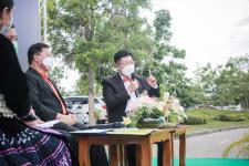 นายกองค์การบริหารส่วนจังหวัดตาก ในฐานะผู้อำนวยการอุทยานธรณีไม้กลายเป็นหินตาก ร่วมงานแถลงข่าวเตรียมจัดงาน “บันทึกสถิติโลก ไม้กลายเป็นหินที่ยาวที่สุดในโลก”