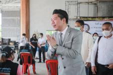 ว่าที่ ดร. ฑีฆะพล ทวีเกื้อกูลกิจ รองนายกองค์การบริหารส่วนจังหวัดตาก เป็นประธานในพิธีเปิดโครงการอบรมให้ความรู้ การควบคุมโรคอุบัติใหม่