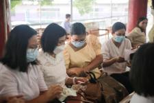 นายก อบจ.ตากนำทีม ร่วมทำบุญถวายเทียนจำนำพรรษา สืบสานประเพณีและทำนุบำรุงพระพุทธศาสนา