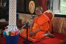 นายก อบจ.ตากนำทีม ร่วมทำบุญถวายเทียนจำนำพรรษา สืบสานประเพณีและทำนุบำรุงพระพุทธศาสนา