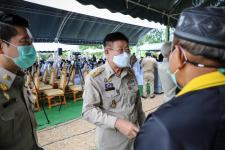 ายกองค์การบริหารส่วนจังหวัดตาก พร้อมด้วย ว่าที่ ดร.ฑีฆะพล ทวีเกื้อกูลกิจ รองนายกองค์การบริหารส่วนจังหวัดตาก ร่วมต้อนรับ พลเอกประวิตร วงษ์สุวรรณ รองนายกรัฐมนตรี และคณะ 
