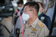 ายกองค์การบริหารส่วนจังหวัดตาก พร้อมด้วย ว่าที่ ดร.ฑีฆะพล ทวีเกื้อกูลกิจ รองนายกองค์การบริหารส่วนจังหวัดตาก ร่วมต้อนรับ พลเอกประวิตร วงษ์สุวรรณ รองนายกรัฐมนตรี และคณะ 