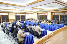 ผู้อำนวยการการเลือกตั้งประจำองค์การบริหารส่วนจังหวัดตาก เป็นประธานการประชุม ชี้แจงการจัดการเลือกตั้งนายกองค์การบริหารส่วนจังหวัดตาก