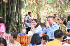 นายก อบจ.ตาก ร่วมโครงการจัดงานสืบสานประเพณีสงกรานต์ ต.เชียงทอง อ.วังเจ้า จ.ตาก