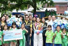 นายก อบจ.ตาก (นายกจอย) สนับสนุนงบประมาณ จำนวน 200,000 บาท จัดซื้อสื่อการเรียนการสอนให้แก่โรงเรียนบ้านทุ่งกระเชาะ อ.บ้านตาก