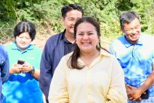 นายกจอย (นายก อบจ.ตาก) ลงพื้นที่ตรวจติดตามงานขุดลอกร่องเหมืองในพื้นที่ ต.หนองบัวใต้ อ.เมืองตาก