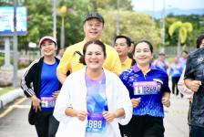 นายกจอย (นายก อบจ.ตาก) เปิดกิจกรรมเดิน - วิ่ง เพื่อประชาชน เสริมสร้างสุขภาพและพลานามัยที่ดี ประจำปี 2568