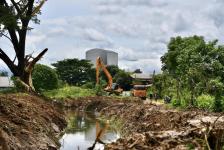 นายกจอย (นายก อบจ.ตาก) สนับสนุนเครื่องจักรพร้อมน้ำมันเชื้อเพลิง งบประมาณ 50,000 บาท ในพื้นที่ ต.แม่ตาว อ.แม่สอด 