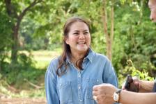 นายกจอย (นายก อบจ.ตาก) สนับสนุนเครื่องจักรกลพร้อมน้ำมันเชื้อเพลิง 50,000 บาท ขุดลอกลำห้วยในพื้นที่ ต.แม่กุ อ.แม่สอด