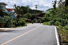 นายกจอย (นายก อบจ.ตาก) ตรวจความเรียบร้อยของโครงการปรับปรุงถนนโดยซ่อมแชมเป็นผิวทางแอสฟัลท์ติกคอนกรีต (Overlay)ในพื้นที่ ต.แม่กุ - ต.แม่ตาว อ.แม่สอด งบประมาณ 1,219,800 บาท 