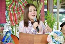 อบจ.ตาก มอบสื่อการเรียนการสอน โรงเรียนบ้านเนินมะลื่น งบประมาณ 75,000 บาท