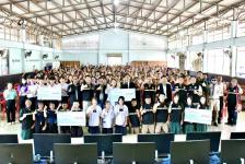 นายก อบจ.ตาก (นายกจอย) สนับสนุนงบประมาณจัดซื้อพร้อมส่งมอบสื่อการเรียนการสอนให้แก่โรงเรียน 4 โรงเรียนในเขต อ.พบพระ งบประมาณรวม 1,200,000 บาท ณ โรงเรียนบ้านร่มเกล้า 2 อ.พบพระ