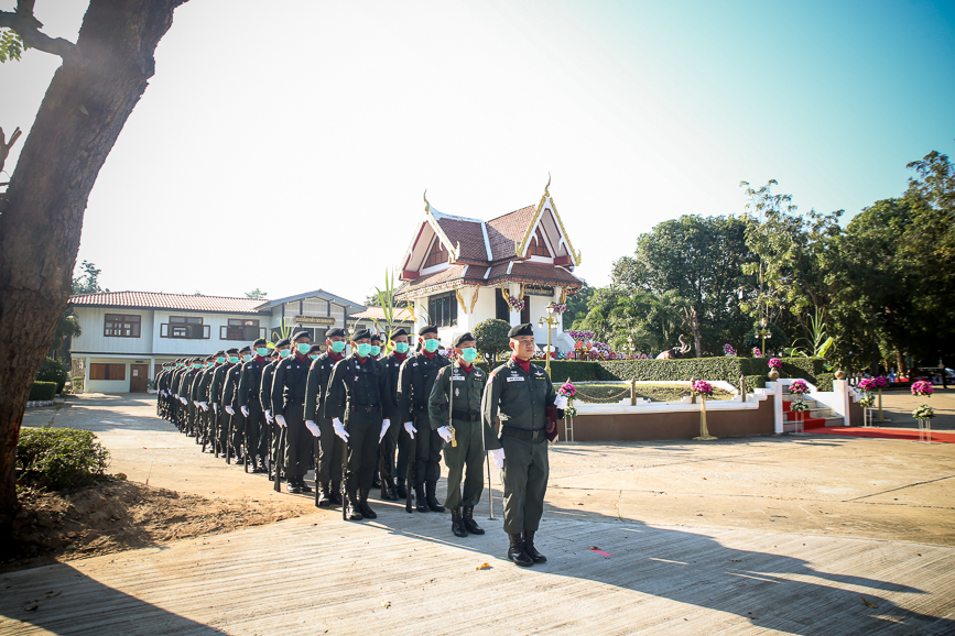 นายก อบจ.ตาก เข้าร่วมพิธีวางพวงมาลาถวายราชสักการะ พระบรมราชานุสาวรีย์ สมเด็จพระเจ้าตากสินมหาราช เนื่องในวันคล้ายวันสถาปนากองกำกับการตำรวจตระเวนชายแดนที่ 34 "ค่ายพระเจ้าตาก"