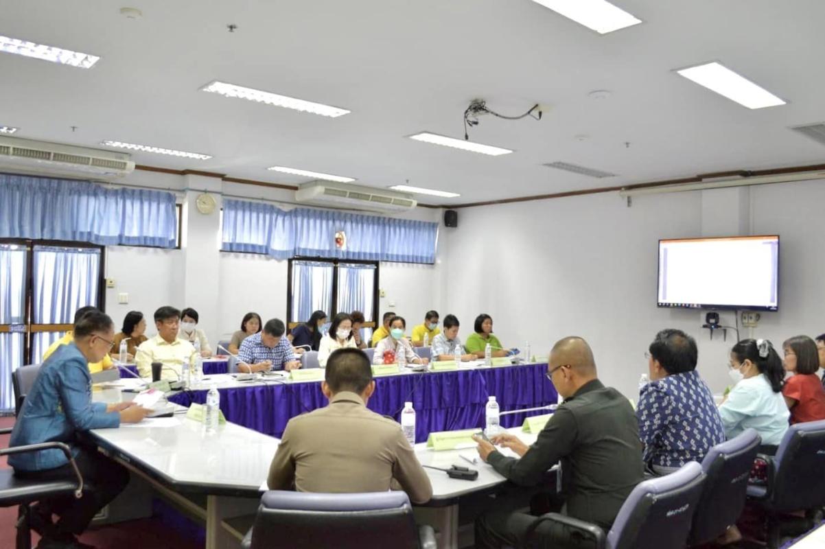 ปลัดองค์การบริหารส่วนจังหวัดตาก เข้าร่วมการประชุมซักซ้อมแนวทางการใช้จ่ายงบประมาณในการจัด "งานตากสินมหาราชานุสรณ์จังหวัดตาก ประจำปี 2566 - 2567" ณ ห้องประชุมทีลอซู ชั้น 4 ศาลากลางจังหวัดตาก