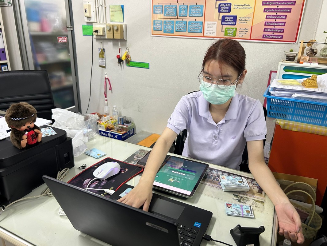 26 เม.ย.67 รพ.สต.บ้านสันป่าไร่ ดำเนินการยืนยันตัวตน ประชาชน หมู่ 7 ต.พระธาตุ จำนวน 325 คน
