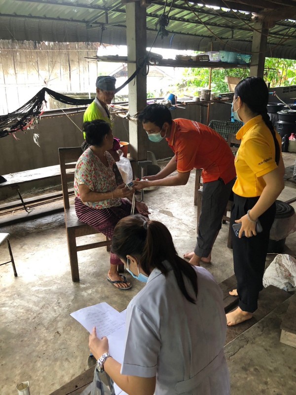 25 ก.ค. 67 จนท.รพ.สต.บ้านสันป่าไร่ ร่วมกับนักกายภาพ และผู้รับผิดชอบงาน Palliative Care รพ.แม่ระมาด ลงพื้นที่เยี่ยมบ้านและติดตามอาการ ผู้ป่วยโรคหลอดเลือดสมอง (Stroke) จำนวน 3 ราย ผู้ป่วยติดเตียง จำนวน 1 ราย ผู้ป่วยโรคมะเร็งตับ จำนวน 1 ราย ผู้ป่วยผ่าตัดหมอน