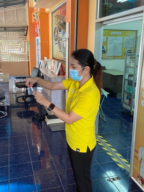 3 ต.ค.67 รพ.สต.บ้านสันป่าไร่ รณรงค์ตรวจคัดกรองมะเร็งปากมดลูก ด้วยชุดตรวจด้วยตนเอง HPV self sampling แก่สตรีกลุ่มเป้าหมาย จำนวน 40 ราย