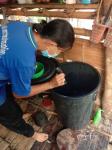 4/5/66 อสม.ม.2 บ้านตีนธาตุและม.3บ้านป่าไร่เหนือสำรวจและทำลายแหล่งเพาะพันธ์ลูกน้ำยุงลาย 100 เมตร รอบบ้านงานศพและงานแต่งงาน