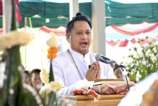 รองนายกองค์การบริหารส่วนจังหวัดตาก เป็นประธานเปิดโครงการร่วมสืบสานประเพณีสรงน้ำศาลหลักเมืองตากประจำปีงบประมาณ พ.ศ. 2567 